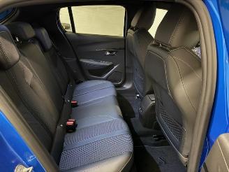 Peugeot 208  picture 14