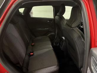 Renault Captur  picture 13