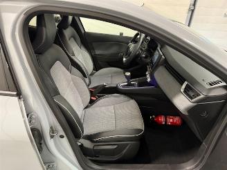 Renault Clio  picture 12