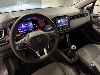 Renault Clio  picture 8