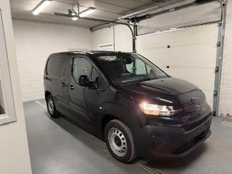 Vaurioauto  passenger cars Opel Combo 2X CAMERA 2025/6