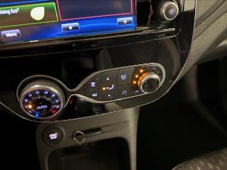 Renault Captur  picture 16