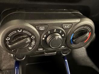 Suzuki Ignis  picture 15