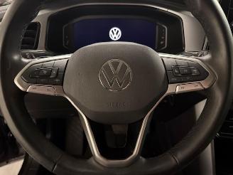 Volkswagen T-Roc  picture 21