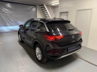 Volkswagen T-Roc  picture 4