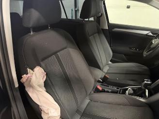 Volkswagen T-Roc  picture 12