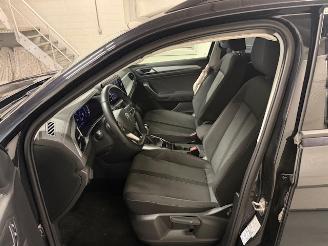 Volkswagen T-Roc  picture 9