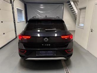 Volkswagen T-Roc  picture 5