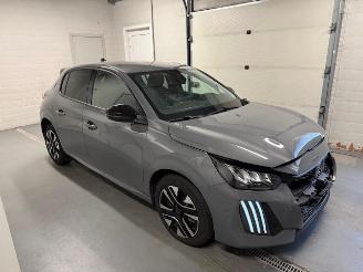  Peugeot 208  2025/4