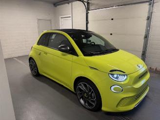 uszkodzony samochody osobowe Abarth 595  2023/6