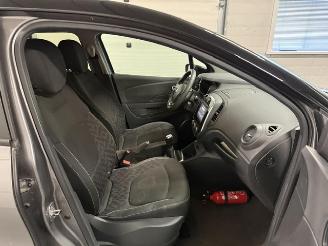 Renault Captur  picture 10