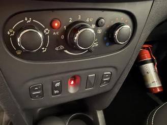 Dacia Logan  picture 13