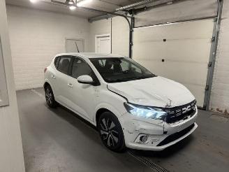 Schadeauto Dacia Sandero  2025/8