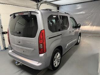 Toyota ProAce PANORAMA picture 9