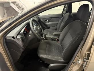 Dacia Logan  picture 11