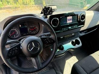 Mercedes Sprinter  picture 7