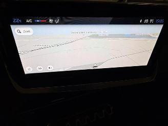 Peugeot 208  picture 18
