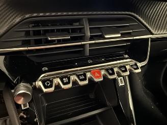 Peugeot 208  picture 19