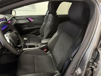 Renault Clio  picture 10