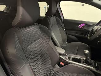 Renault Clio  picture 13
