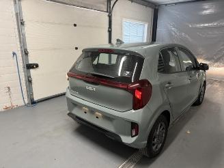 Kia Picanto  picture 7