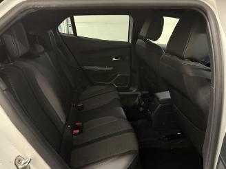 Peugeot 2008  picture 12