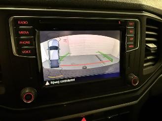 Volkswagen Amarok  picture 16