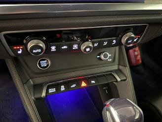 Audi Q3  picture 21