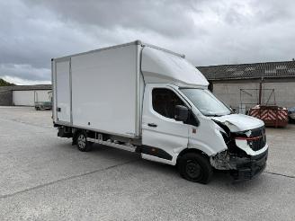 Vaurioauto  passenger cars Renault Master  2025/9