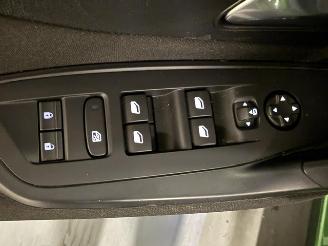Peugeot 308  picture 10