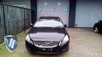Salvage car Volvo V-60 V60 I (FW/GW), Combi, 2010 / 2018 2.0 D3 20V 2012/7