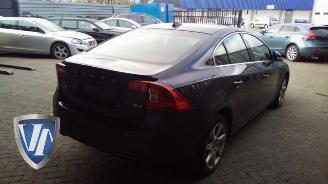Volvo S-60 S60 II (FS), Sedan, 2010 / 2018 2.0 D4 16V picture 4
