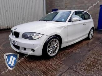 Damaged car BMW 1-serie 1 serie (E81), Hatchback 3-drs, 2006 / 2012 118d 16V 2008/5