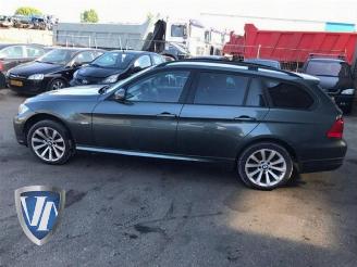 Damaged car BMW 3-serie 3 serie Touring (E91), Combi, 2004 / 2012 320i 16V 2009/7