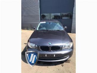 Damaged car BMW 1-serie 1 serie (E81), Hatchback 3-drs, 2006 / 2012 123d 16V . 2008/4