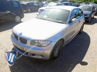 Damaged car BMW 1-serie 1 serie (E81), Hatchback 3-drs, 2006 / 2012 118i 16V 2008/1