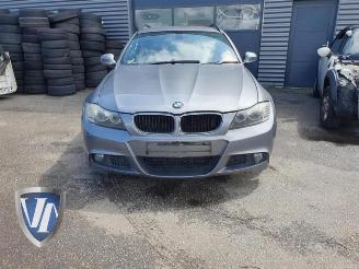 Damaged car BMW 3-serie 3 serie Touring (E91), Combi, 2004 / 2012 320d 16V 2009/3