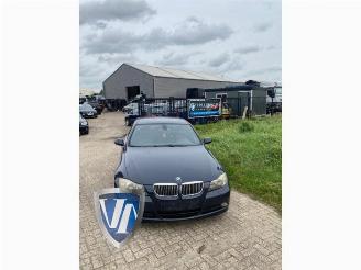Damaged car BMW 3-serie 3 serie (E90), Sedan, 2005 / 2011 325i 24V 2005/4
