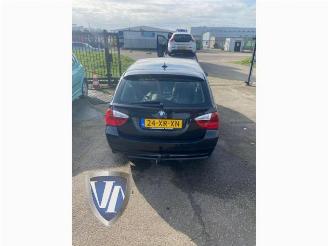 Damaged car BMW 3-serie 3 serie Touring (E91), Combi, 2004 / 2012 318i 16V 2007/9