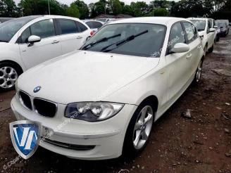 Damaged car BMW 1-serie 1 serie (E87/87N), Hatchback 5-drs, 2003 / 2012 118d 16V 2009/9