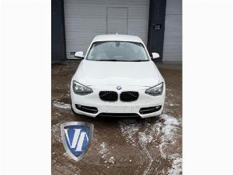 Salvage car BMW 1-serie 1 serie (F20), Hatchback 5-drs, 2011 / 2019 116d 2.0 16V 2011/10