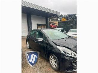 Auto da rottamare Peugeot 208 208 I (CA/CC/CK/CL), Hatchback, 2012 / 2019 1.0 Vti 12V PureTech 2016/11