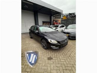 Auto da rottamare Volvo V-60 V60 I (FW/GW), Combi, 2010 / 2018 2.4 D6 20V Plug-in Hybrid AWD 2014/7