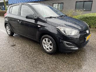 Hyundai I-20 1.2 5drs picture 3