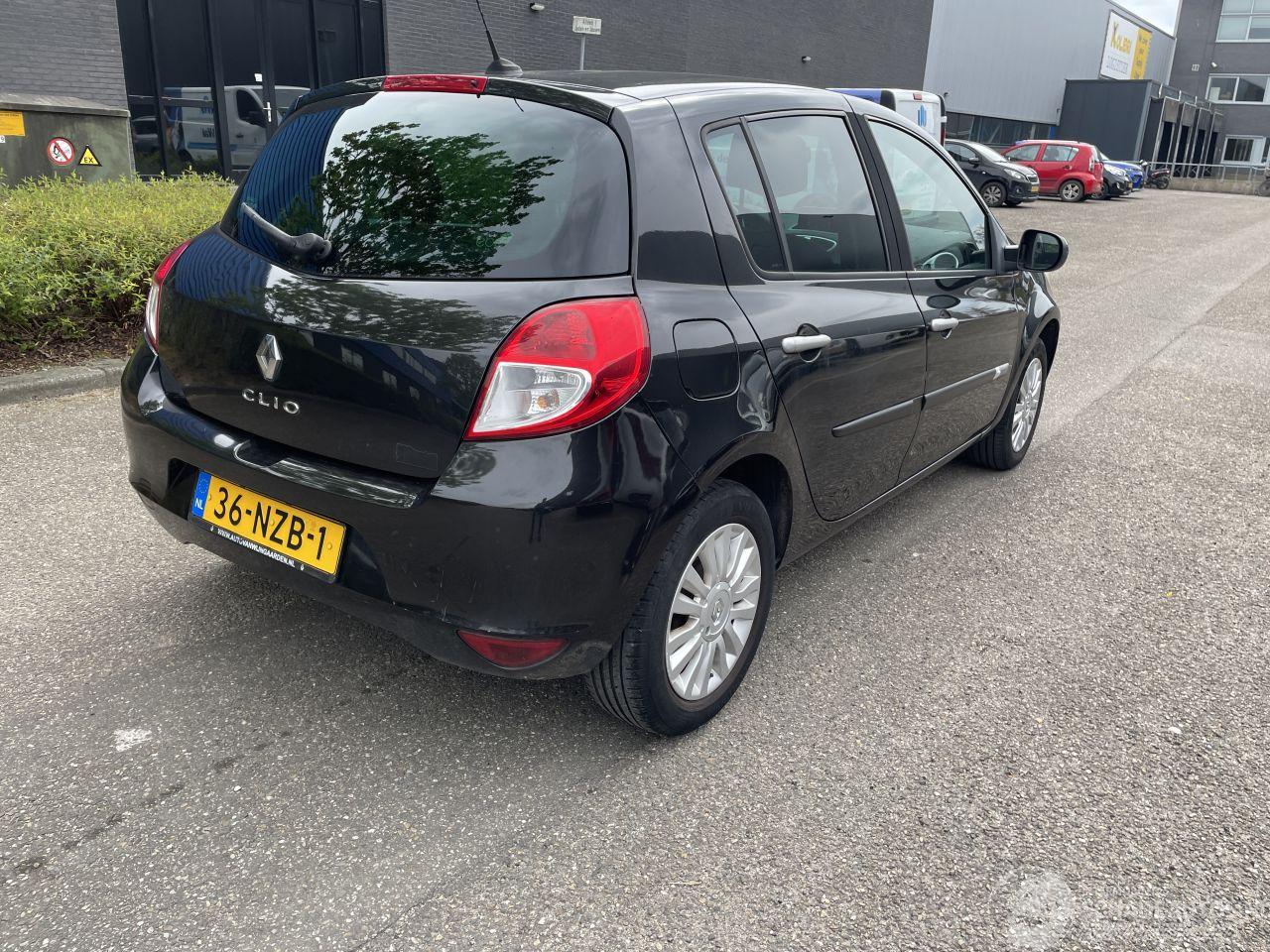 Renault Clio 1.2 5drs