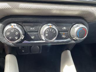 Nissan Micra 5drs picture 16