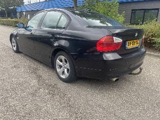 BMW 3-serie 2.0d 90kw sedan picture 6