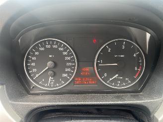 BMW 3-serie 2.0d 90kw sedan picture 9