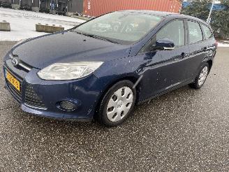 Schadeauto Ford Focus 1.6 tdci 2012/2