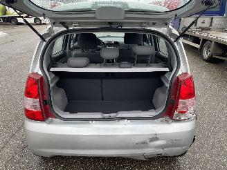 Kia Picanto 1.0 5drs picture 12